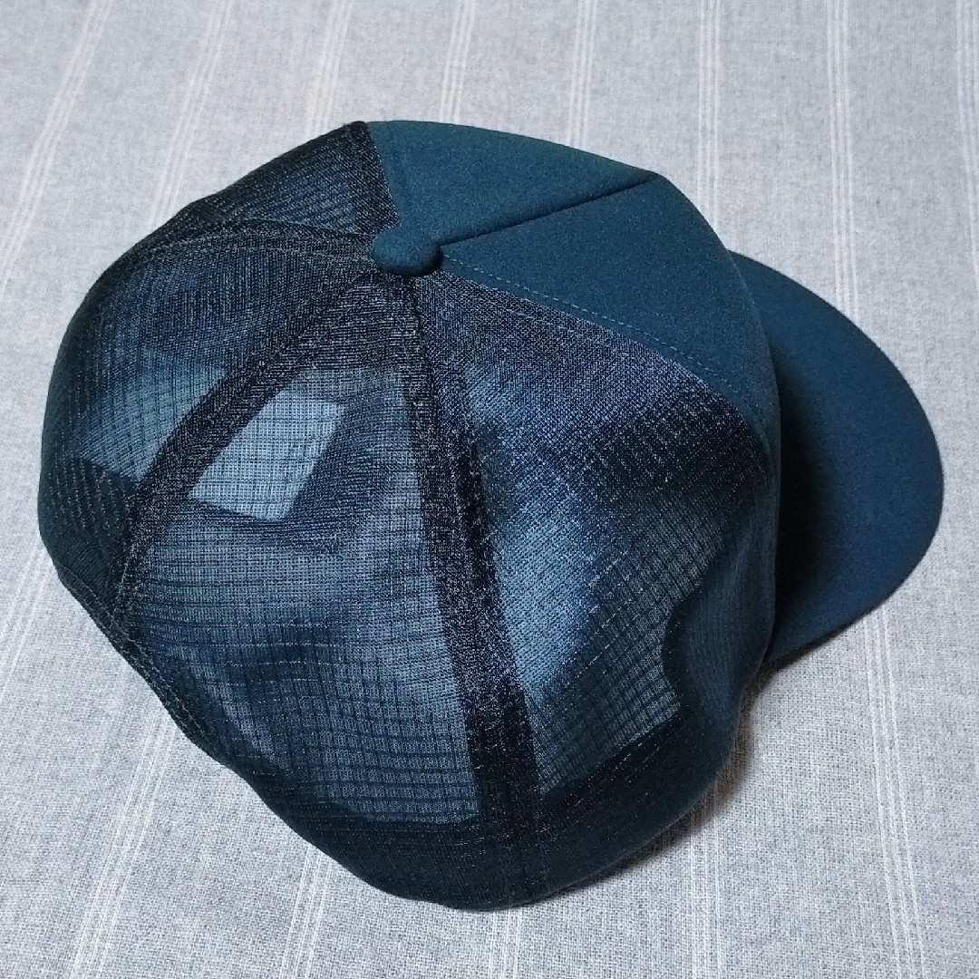 ARC'TERYX(アークテリクス)のアークテリクス　メッシュキャップ　帽子　グリーン緑色ゴルフ　ストレート　フラット メンズの帽子(キャップ)の商品写真