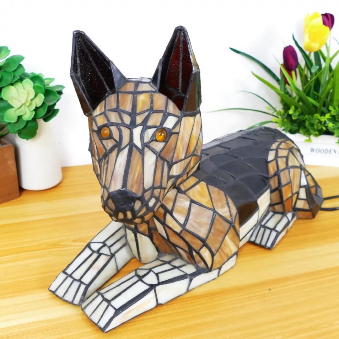 ステンドグラスランプ 犬 卓上スタンド .豪華テーブルランプ ステンドグラスランプ 犬 卓上スタンド .豪華テーブルランプ