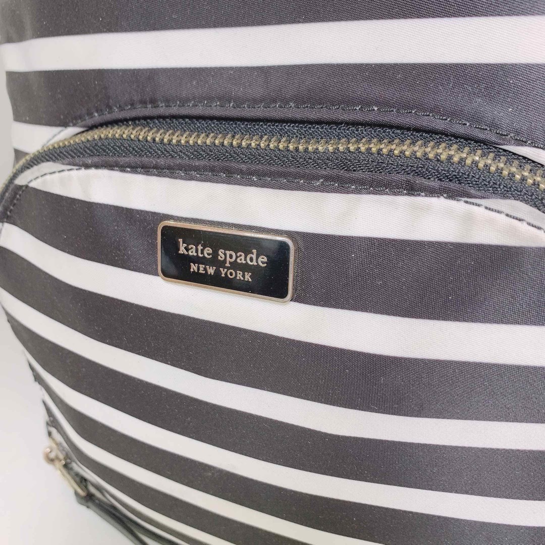 kate spade new york(ケイトスペードニューヨーク)のＬ　kate spade new york ゼブラ ナイロンリュックサック レディースのバッグ(リュック/バックパック)の商品写真