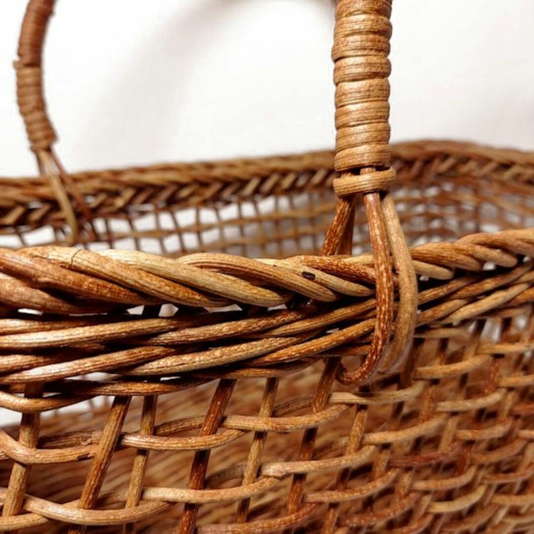 nest Robe(ネストローブ)の新品 青森あけび✨かごバッグ 細めこだし編み ロータイプ 手提げ マルシェバッグ レディースのバッグ(かごバッグ/ストローバッグ)の商品写真