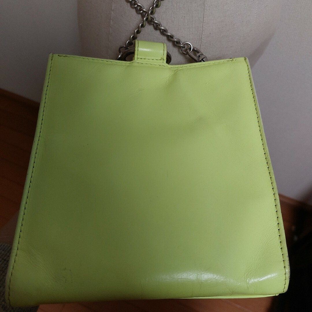 JUNYA WATANABE(ジュンヤワタナベ)のバッグ　黄色　ジュンヤワタナベ レディースのバッグ(ショルダーバッグ)の商品写真