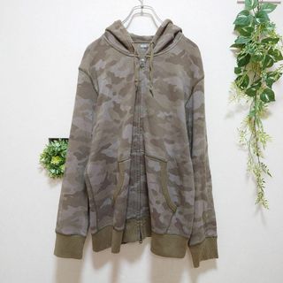 ユニクロ(UNIQLO)のF10-24【美品】ユニクロ　迷彩柄フルジップパーカー　フーディー　XL(パーカー)