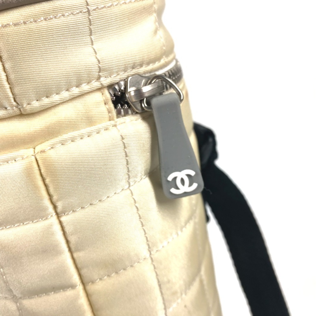 CHANEL - シャネル CHANEL ペットボトル入れ CC ココマーク CHANEL - シャネル CHANEL ペットボトル入れ CC ココマーク