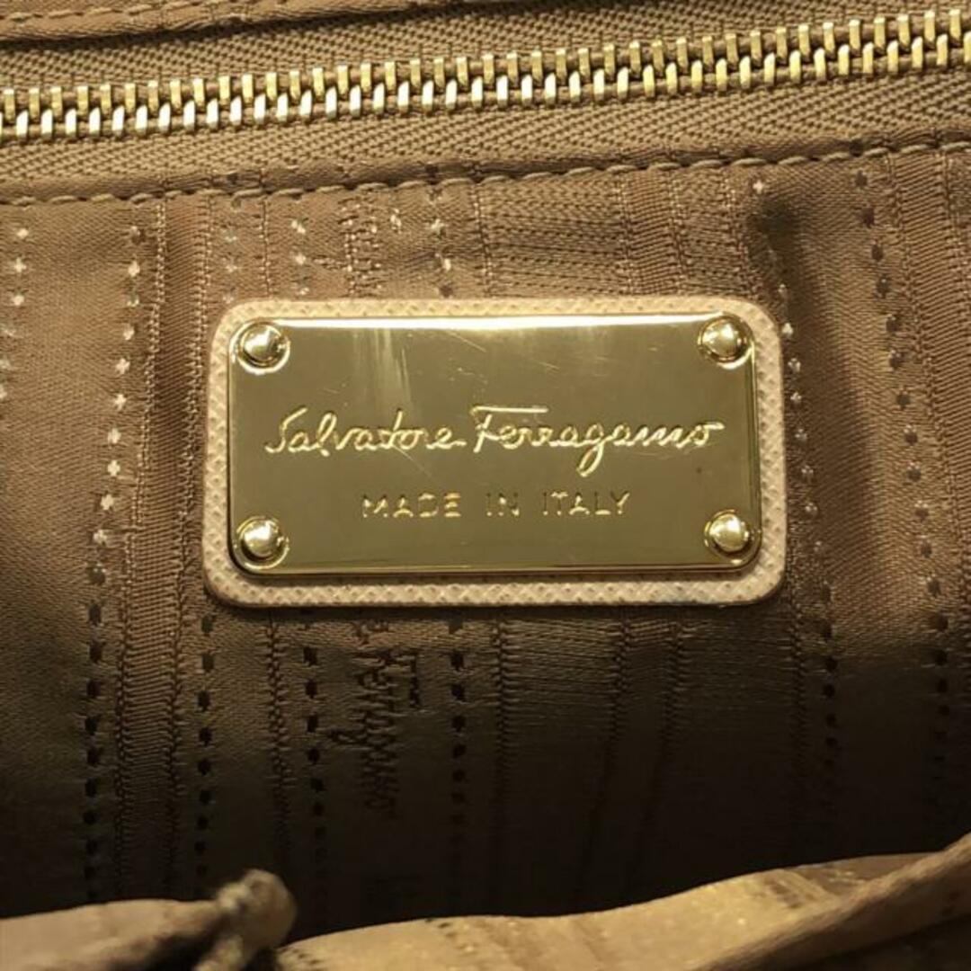 Salvatore Ferragamo(サルヴァトーレフェラガモ)のサルバトーレフェラガモ ハンドバッグ美品  レディースのバッグ(ハンドバッグ)の商品写真