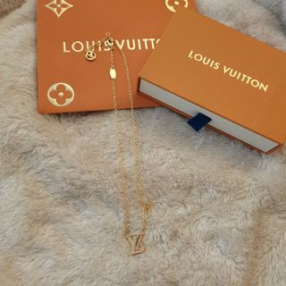 LOUIS VUITTON - LOUIS VUITTON ネックレス LVロゴ アイコニック ストラス