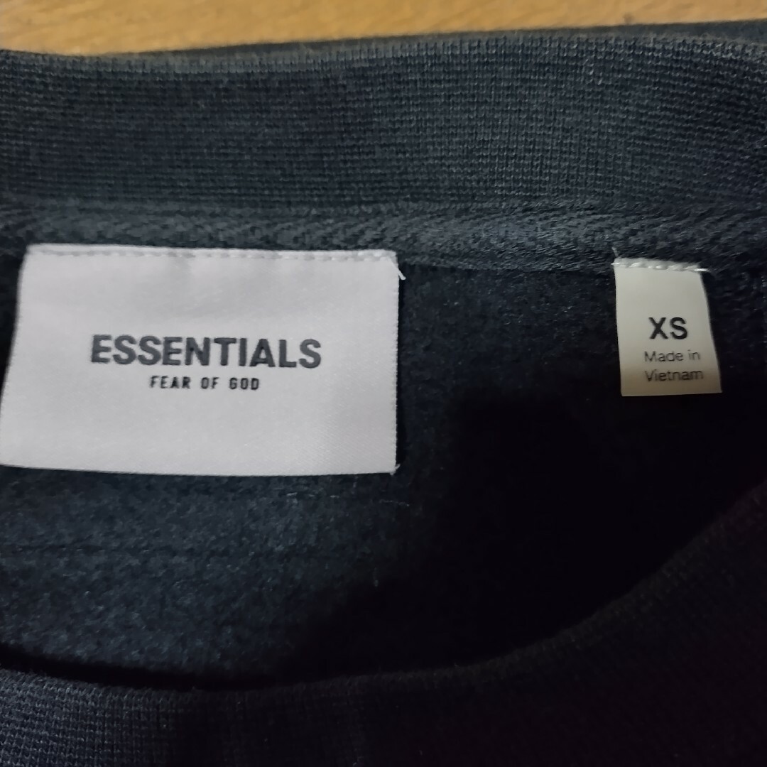 FEAR OF GOD(フィアオブゴッド)のEssentials エッセンシャルズ ラグラン スウェットシャツ ブラック メンズのトップス(スウェット)の商品写真