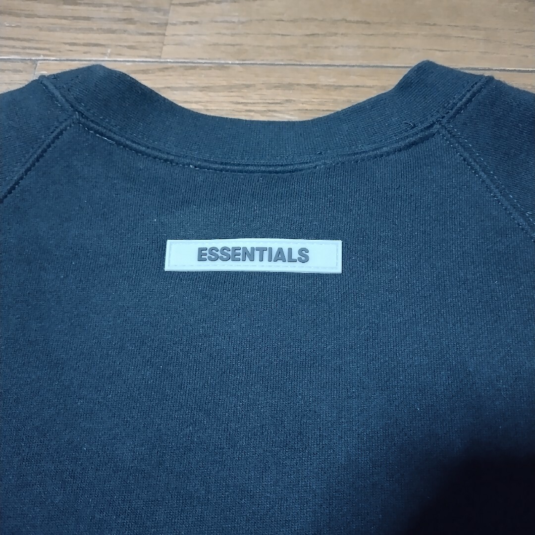 FEAR OF GOD(フィアオブゴッド)のEssentials エッセンシャルズ ラグラン スウェットシャツ ブラック メンズのトップス(スウェット)の商品写真