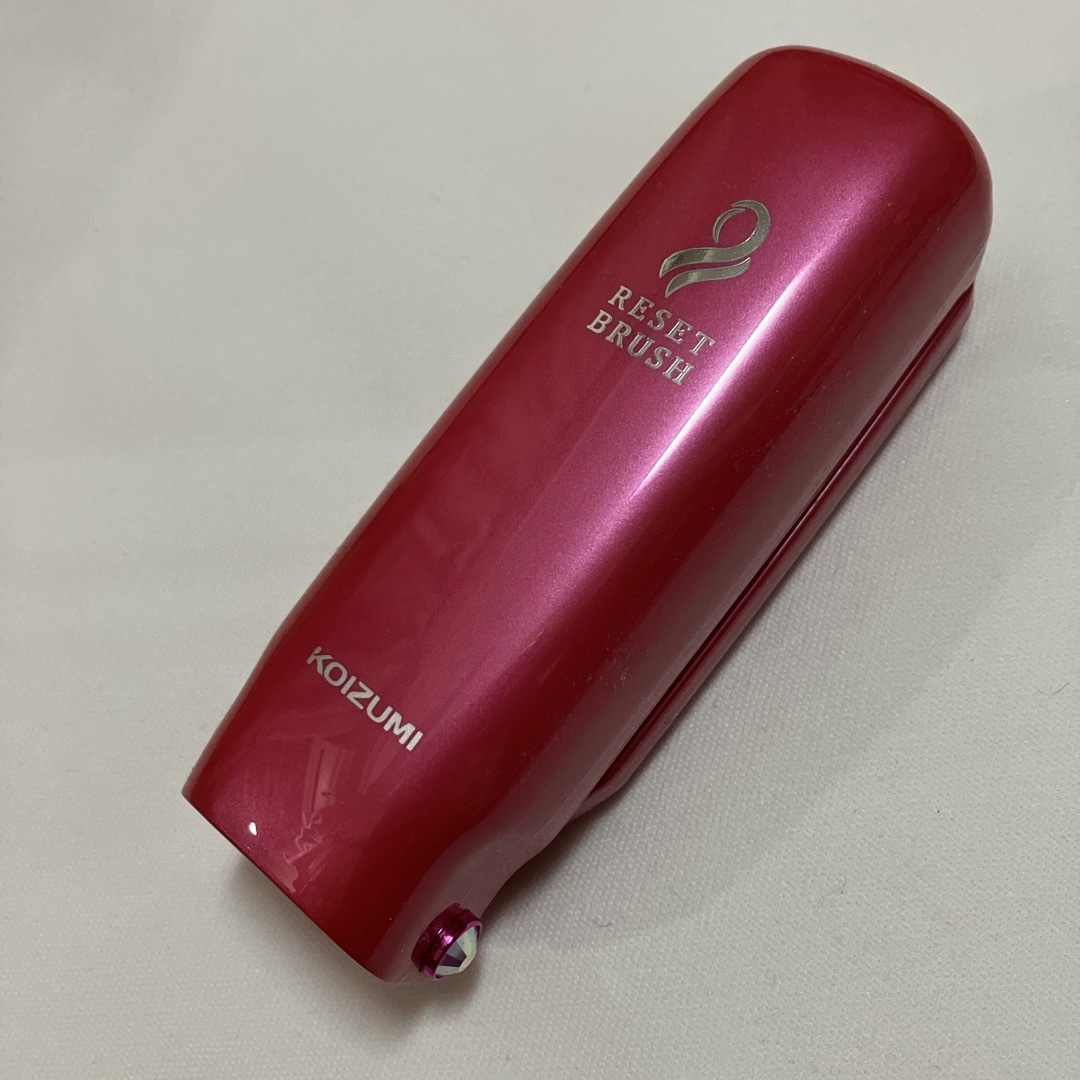 コイズミ リセットブラシ ビビッドピンク KBE-2911／VP(1コ入) スマホ/家電/カメラの美容/健康(その他)の商品写真