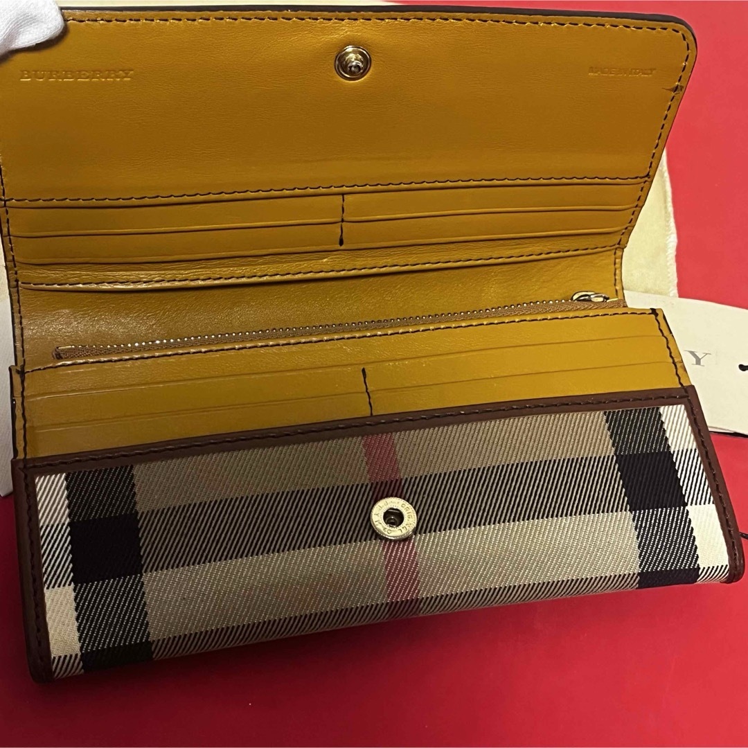 BURBERRY(バーバリー)のBurberry 長財布 レディースのファッション小物(財布)の商品写真