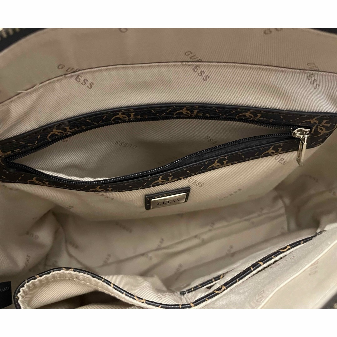 GUESS(ゲス)のGUESS バッグ  レディースのバッグ(ハンドバッグ)の商品写真