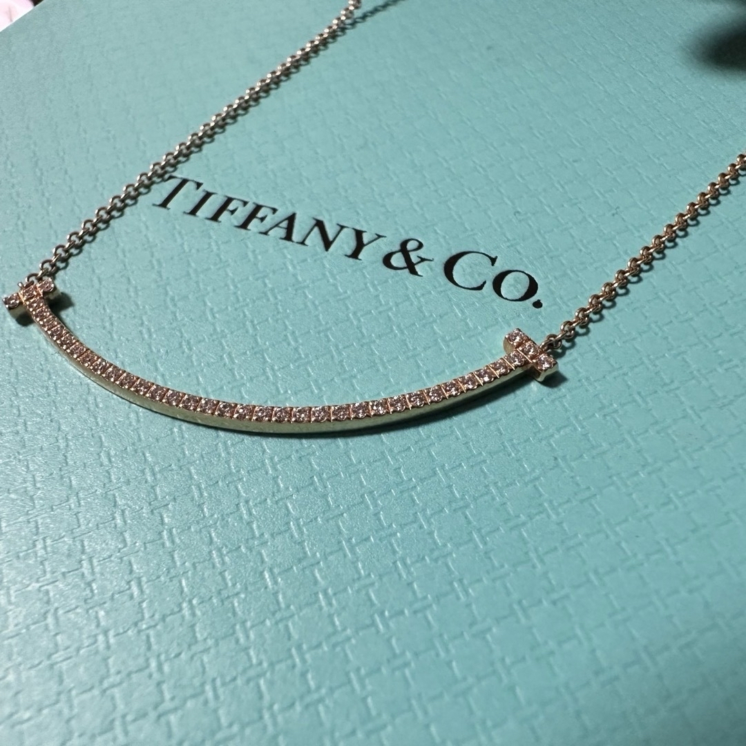 Tiffany & Co.(ティファニー)のTiffany Ｔスマイルネックレス ローズゴールド レディースのアクセサリー(ネックレス)の商品写真