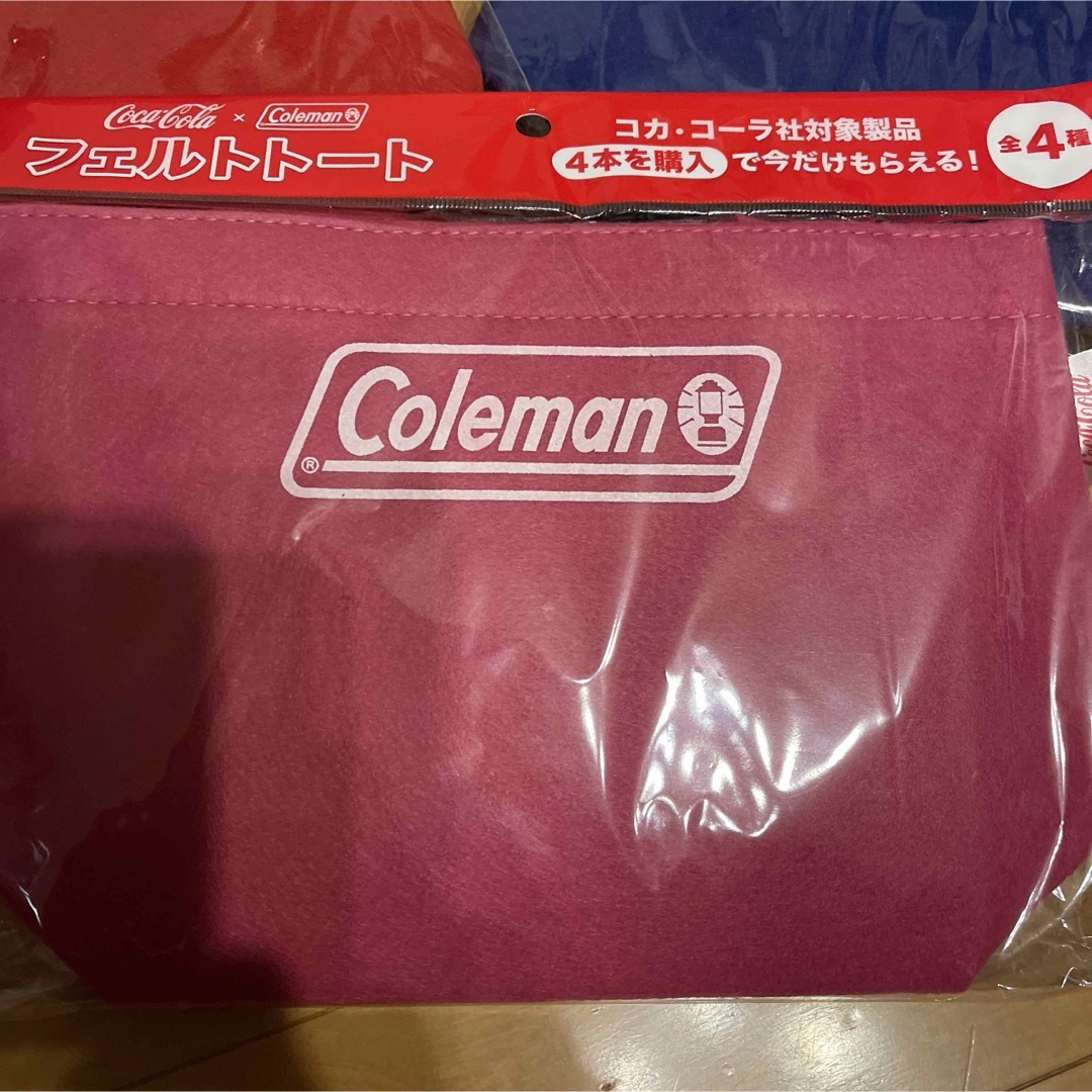 Coleman(コールマン)のコールマン×コカコーラ Colemanフェルトトート レディースのバッグ(トートバッグ)の商品写真