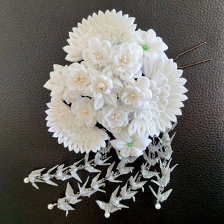 ウェディング　挙式　花嫁　ヘッドドレス　縮緬　花　鶴　和風　白　ホワイト(ウェディングドレス)