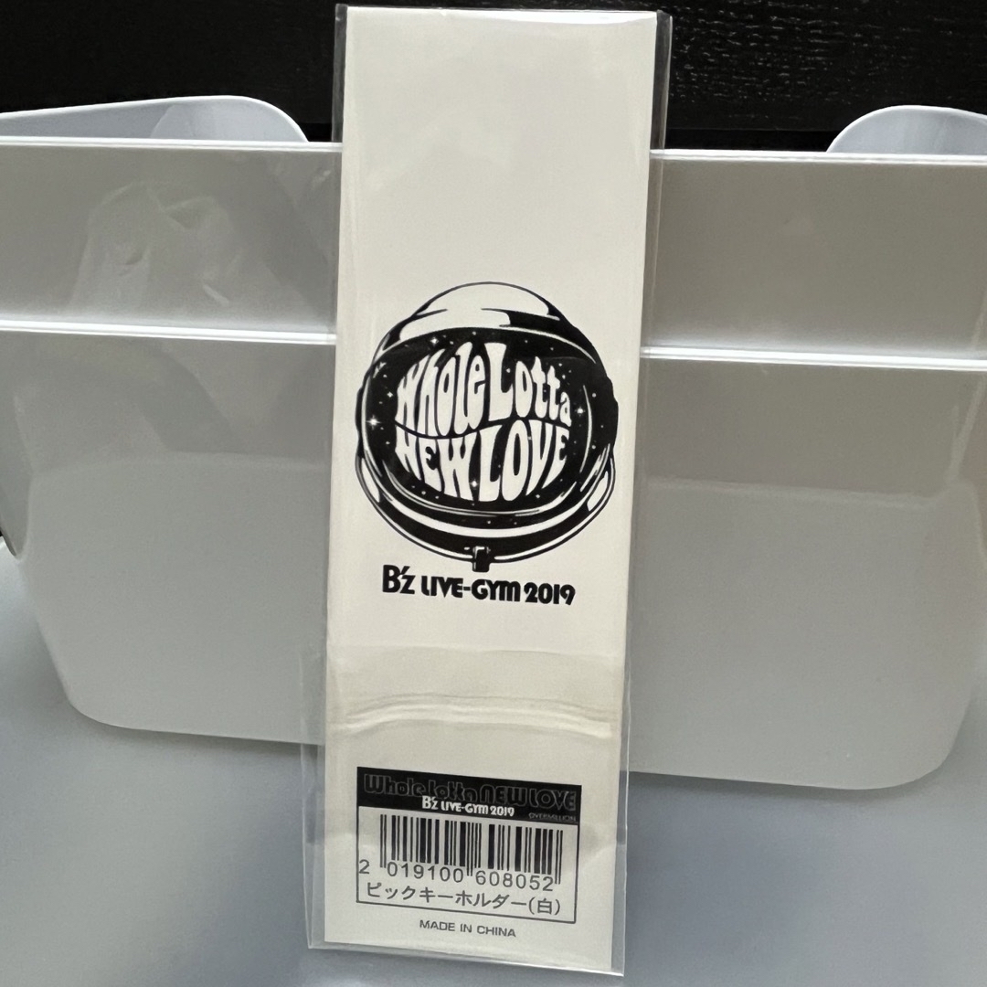 B'z LIVE WHOLE LOTTA NEW LOVE ピックキーホルダーの通販 by す B'z LIVE WHOLE LOTTA NEW LOVE ピックキーホルダーの通販 by す