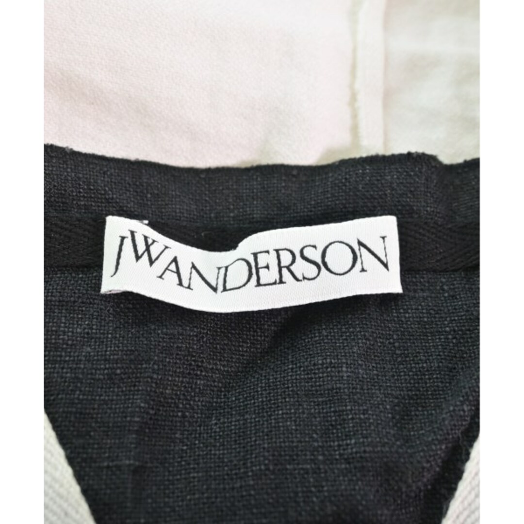 J.W.ANDERSON(ジェイダブリューアンダーソン)のJW Anderson カジュアルシャツ 36(XS位) 白 【古着】【中古】 レディースのトップス(シャツ/ブラウス(長袖/七分))の商品写真