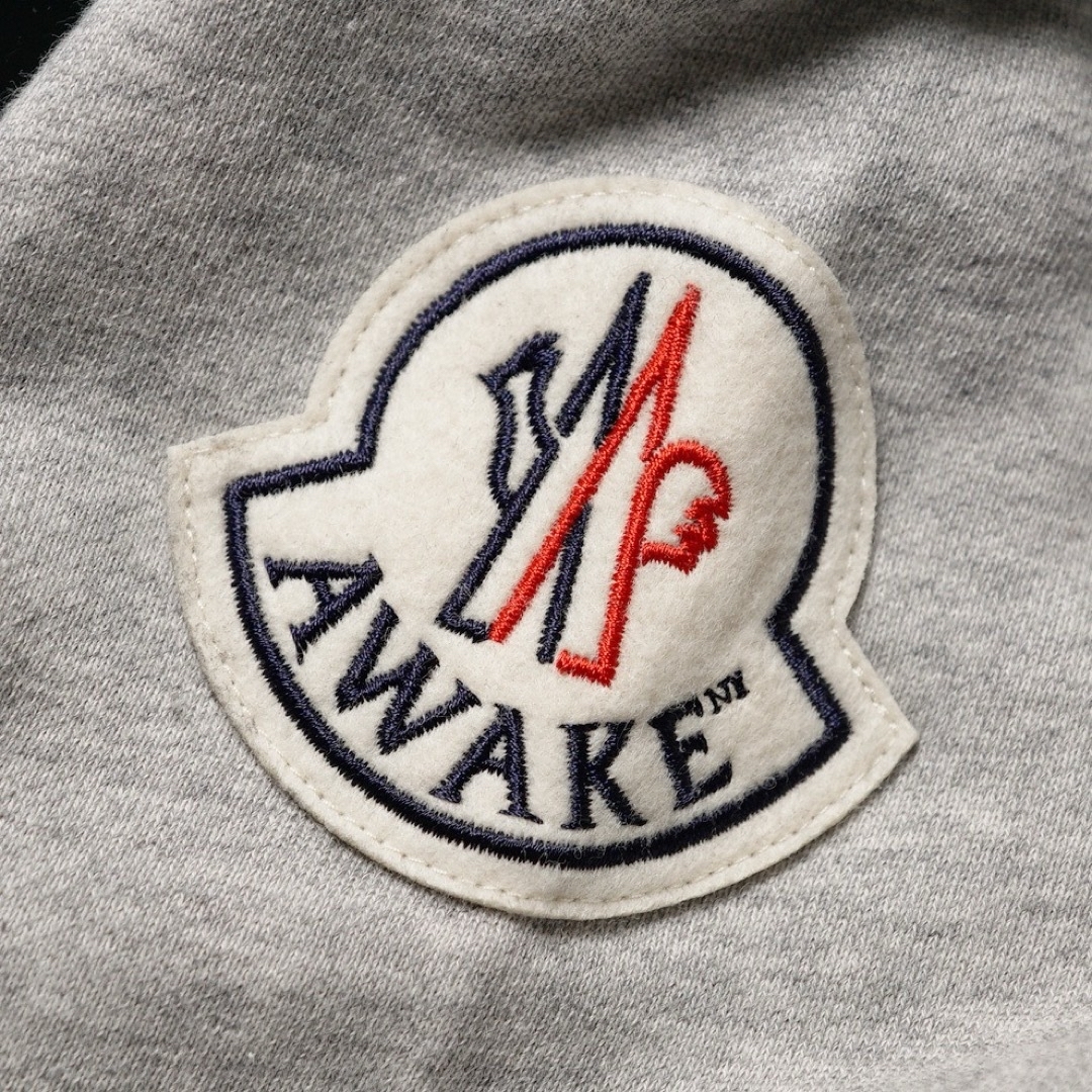 MONCLER(モンクレール)の新品モンクレールジーニアスAWAKE×MONCLER アウェイクロゴパーカーL メンズのトップス(パーカー)の商品写真