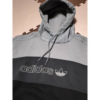 オリジナルス(Originals（adidas）)の☆APP-170 アディダス GMP プルオーバーパーカー 灰・黒 L(パーカー)