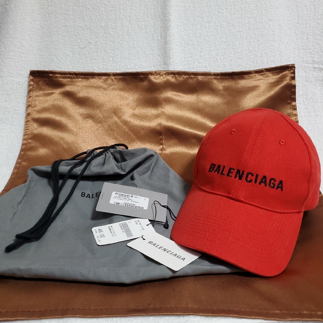 Balenciaga(バレンシアガ)のBALENCIAGA　キャップ　赤　メンズ　レディース メンズの帽子(キャップ)の商品写真