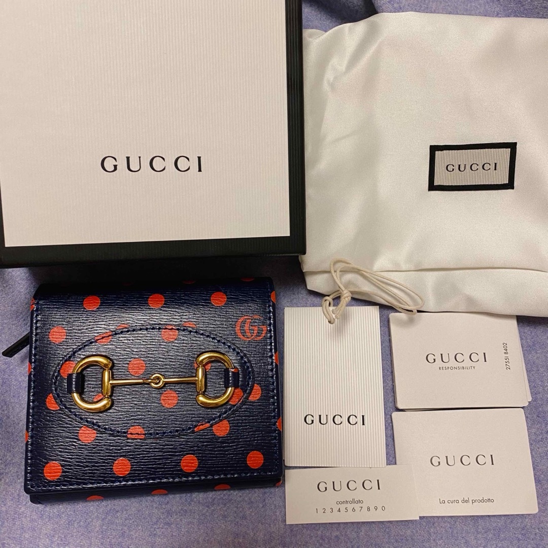 Gucci(グッチ)の稀少人気GUCCIポルカドット二つ折り財布未使用 付属品完備 メンズのファッション小物(折り財布)の商品写真