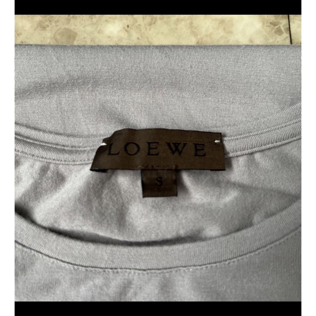 LOEWE(ロエベ)のロエベ　ロゴ　Tシャツ レディースのトップス(Tシャツ(半袖/袖なし))の商品写真