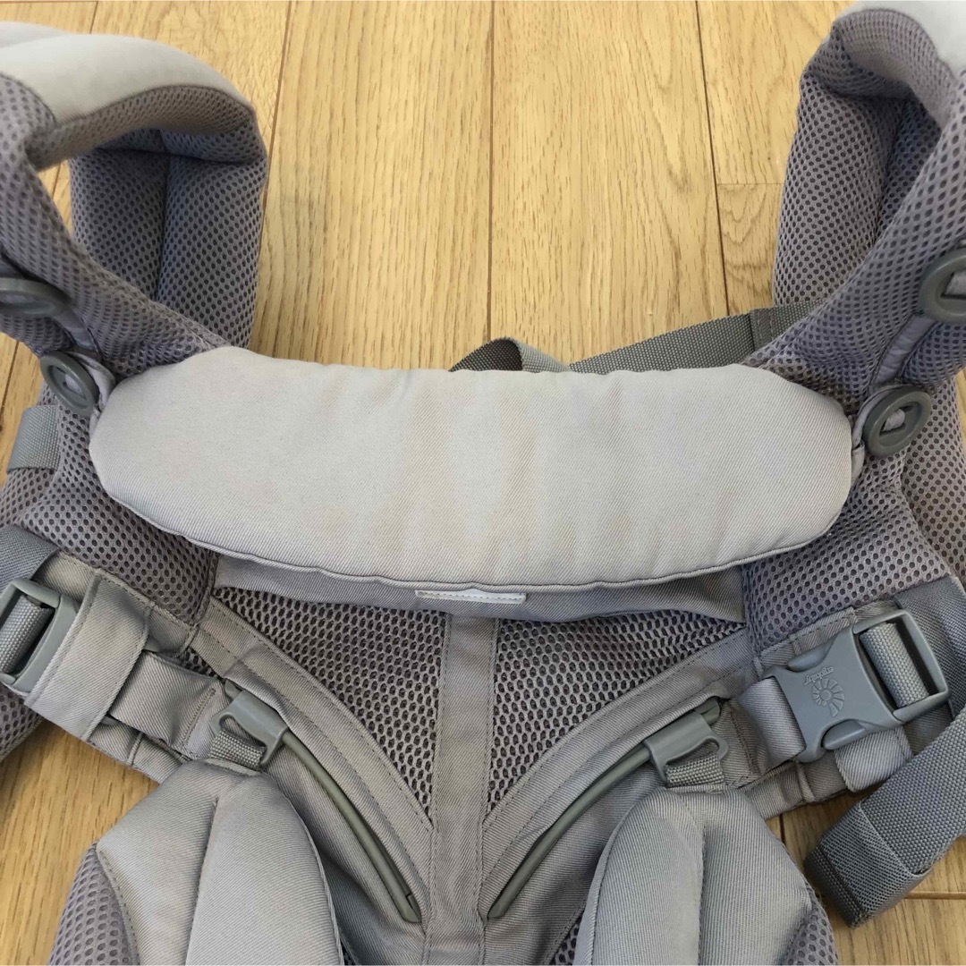 Ergobaby(エルゴベビー)の抱っこ紐　エルゴ　ベビーキャリア　オムニ360 OMNI360 キッズ/ベビー/マタニティの外出/移動用品(抱っこひも/おんぶひも)の商品写真