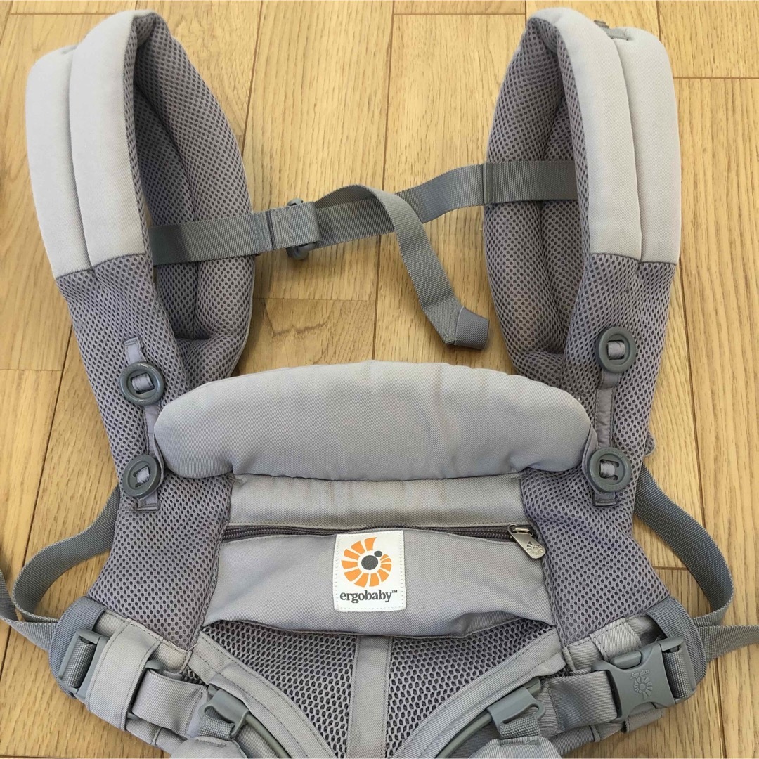 Ergobaby(エルゴベビー)の抱っこ紐　エルゴ　ベビーキャリア　オムニ360 OMNI360 キッズ/ベビー/マタニティの外出/移動用品(抱っこひも/おんぶひも)の商品写真