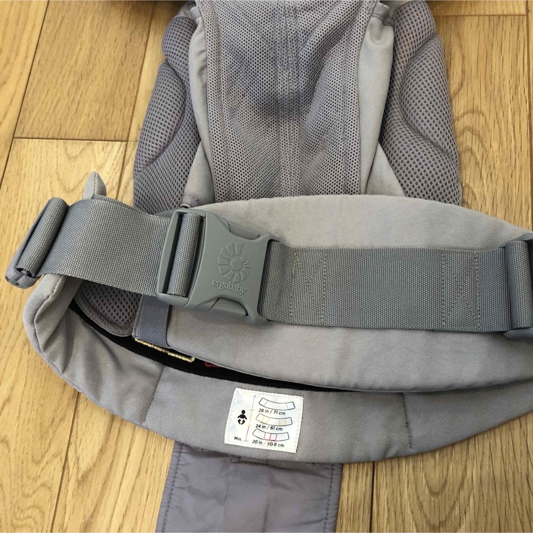 Ergobaby(エルゴベビー)の抱っこ紐　エルゴ　ベビーキャリア　オムニ360 OMNI360 キッズ/ベビー/マタニティの外出/移動用品(抱っこひも/おんぶひも)の商品写真