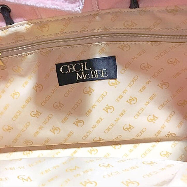 CECIL McBEE(セシルマクビー)のCECIL McBEE☆ロゴバック☆ピンク☆ レディースのバッグ(トートバッグ)の商品写真