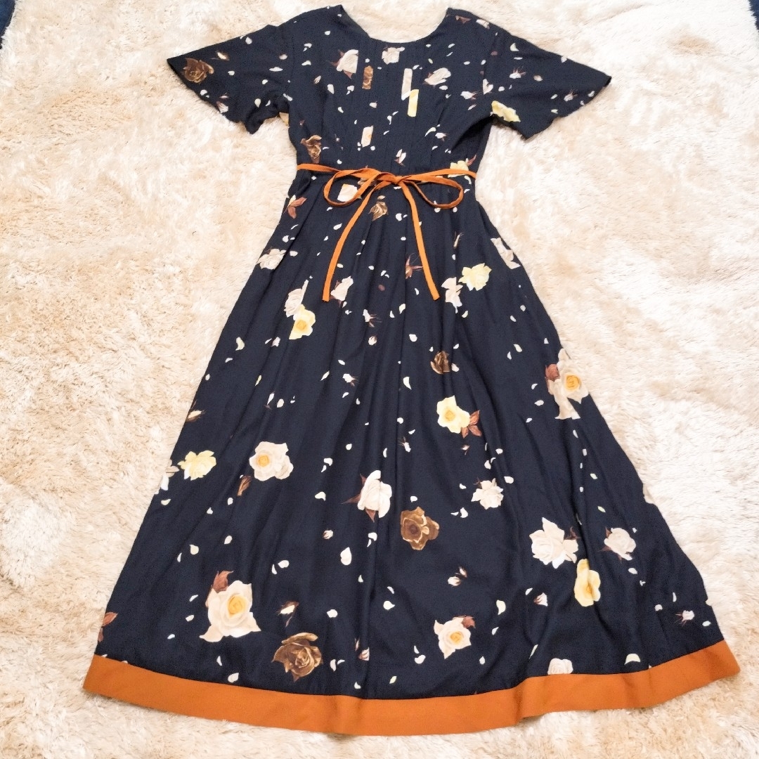 《新品タグ付き》AMERI UND WILLOW PAINT DRESS 《新品タグ付き》AMERI UND WILLOW PAINT DRESS