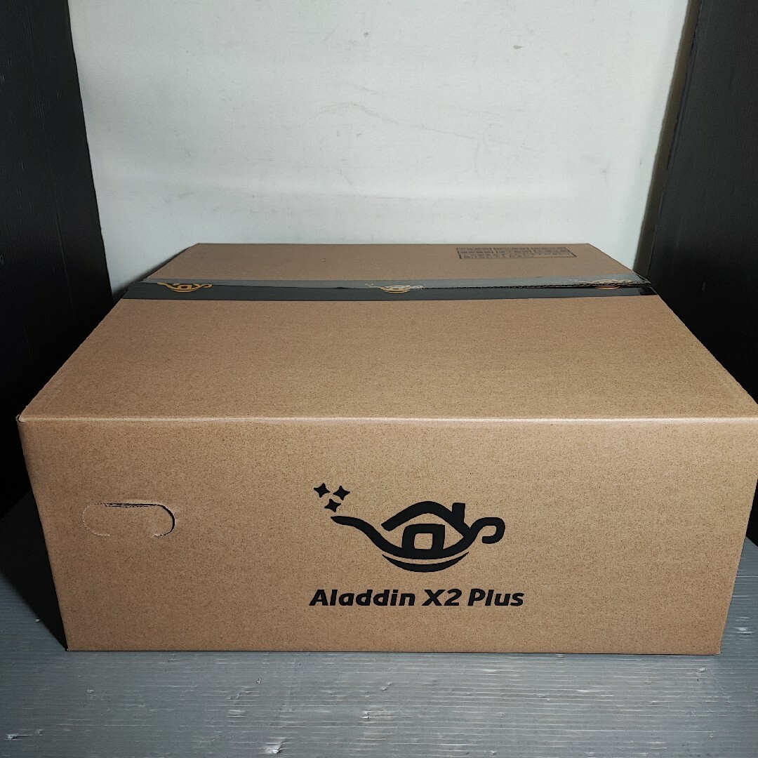 Aladdin(アラジン)のアラジンAladdin X Aladdin X2 Plus PA2P22U02D スマホ/家電/カメラのテレビ/映像機器(プロジェクター)の商品写真