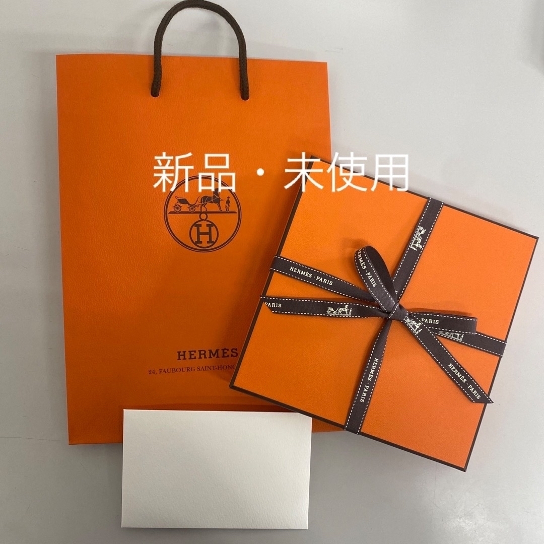 Hermes(エルメス)の新品　HERMES ハンドタオル　ステアーズ レディースのファッション小物(ハンカチ)の商品写真