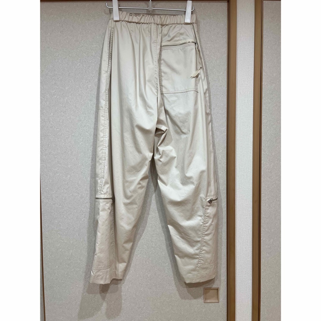COMOLI(コモリ)のProduct Twelve 新品　タグ付き　未使用 パンツ メンズのパンツ(ワークパンツ/カーゴパンツ)の商品写真