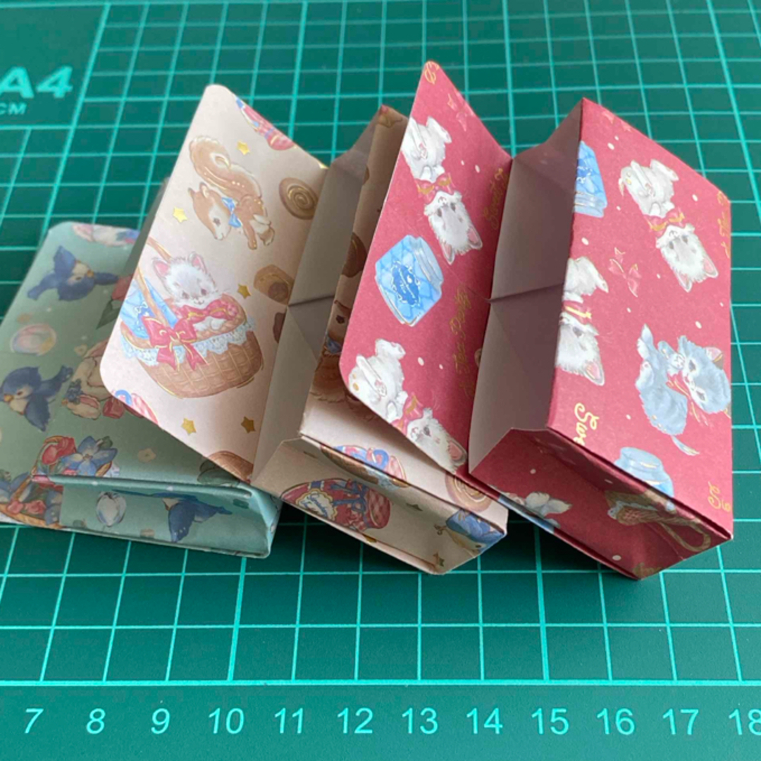 折り紙封筒マチ付き　11枚セット ハンドメイドの文具/ステーショナリー(カード/レター/ラッピング)の商品写真