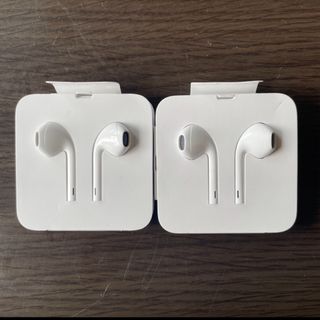 アップル(Apple)のApple アップル 純正 イヤホン EarPods Lightning 2個(ヘッドフォン/イヤフォン)