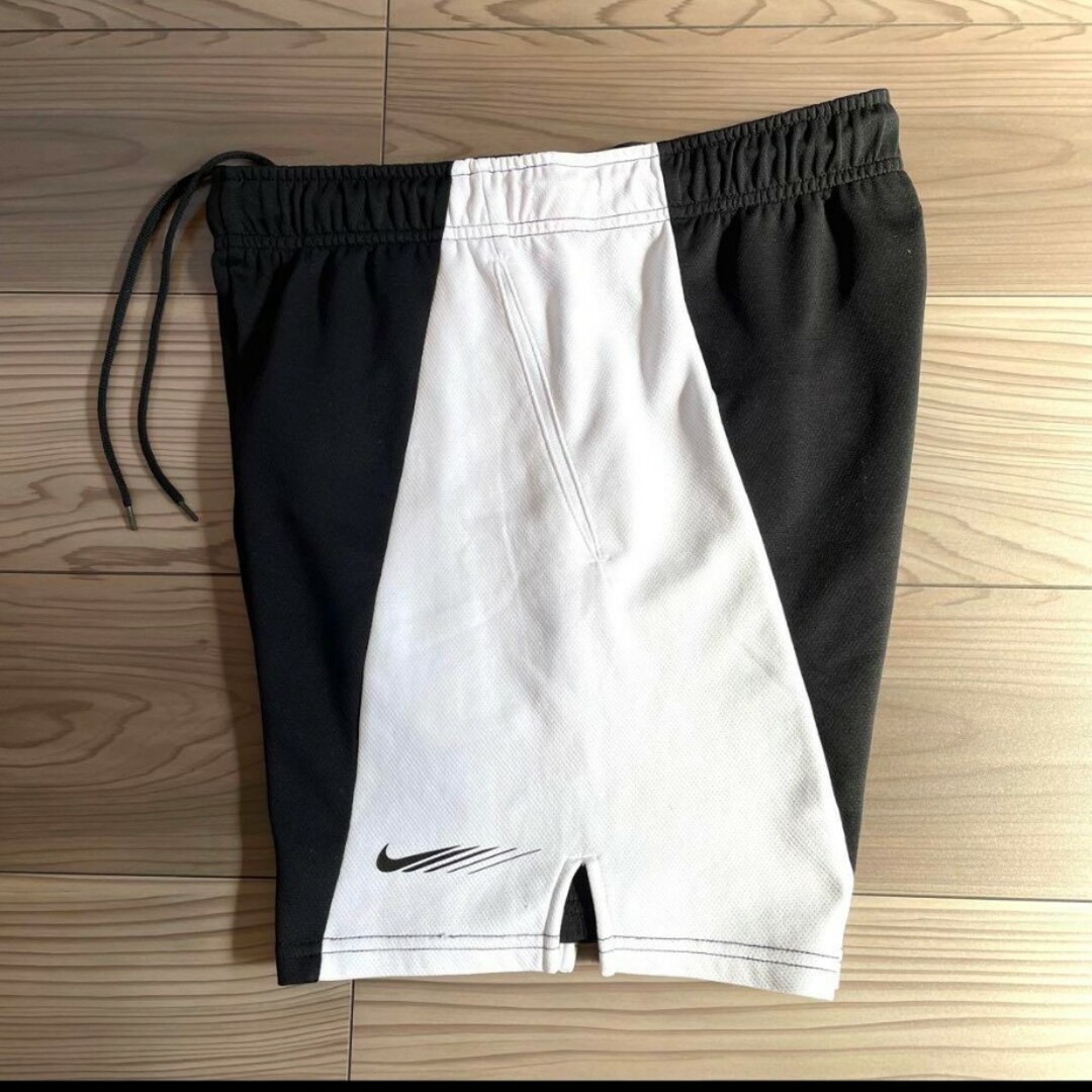 NIKE(ナイキ)のNIKE DRI-FIT エナジーSCショートパンツ メンズのパンツ(ショートパンツ)の商品写真