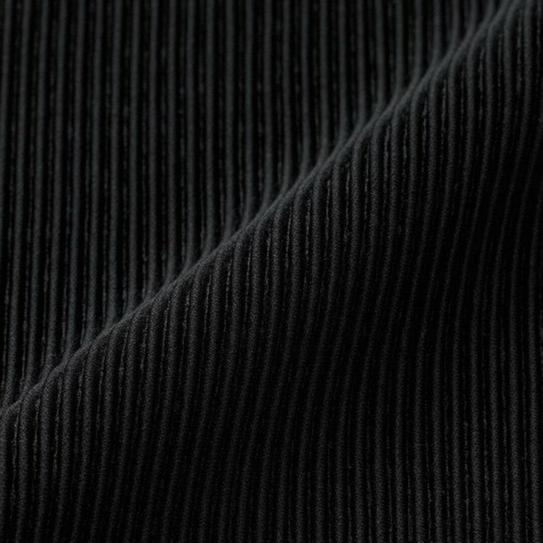 GU(ジーユー)のGU　ジーユー　プリーツアンクルパンツ　ブラック　340301 レディースのパンツ(カジュアルパンツ)の商品写真