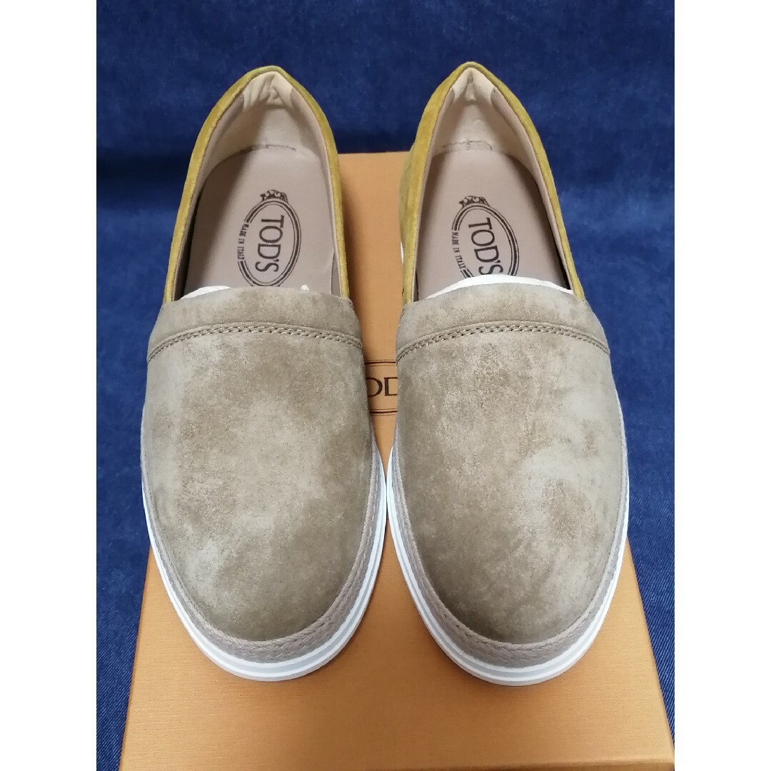 TOD'S(トッズ)の★新品・メンズ★【TOD'S】スエード　エスパドリーユ　ベージュ　UK6.5 メンズの靴/シューズ(スリッポン/モカシン)の商品写真