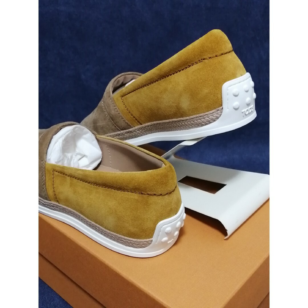 TOD'S(トッズ)の★新品・メンズ★【TOD'S】スエード　エスパドリーユ　ベージュ　UK6.5 メンズの靴/シューズ(スリッポン/モカシン)の商品写真