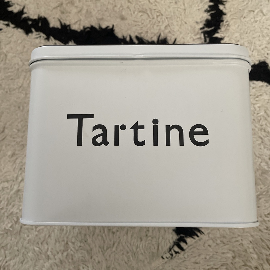 Tartine et Chocolat(タルティーヌ エ ショコラ)のタルティン Tartine 缶のみ ハロウィン 食品/飲料/酒の食品(菓子/デザート)の商品写真