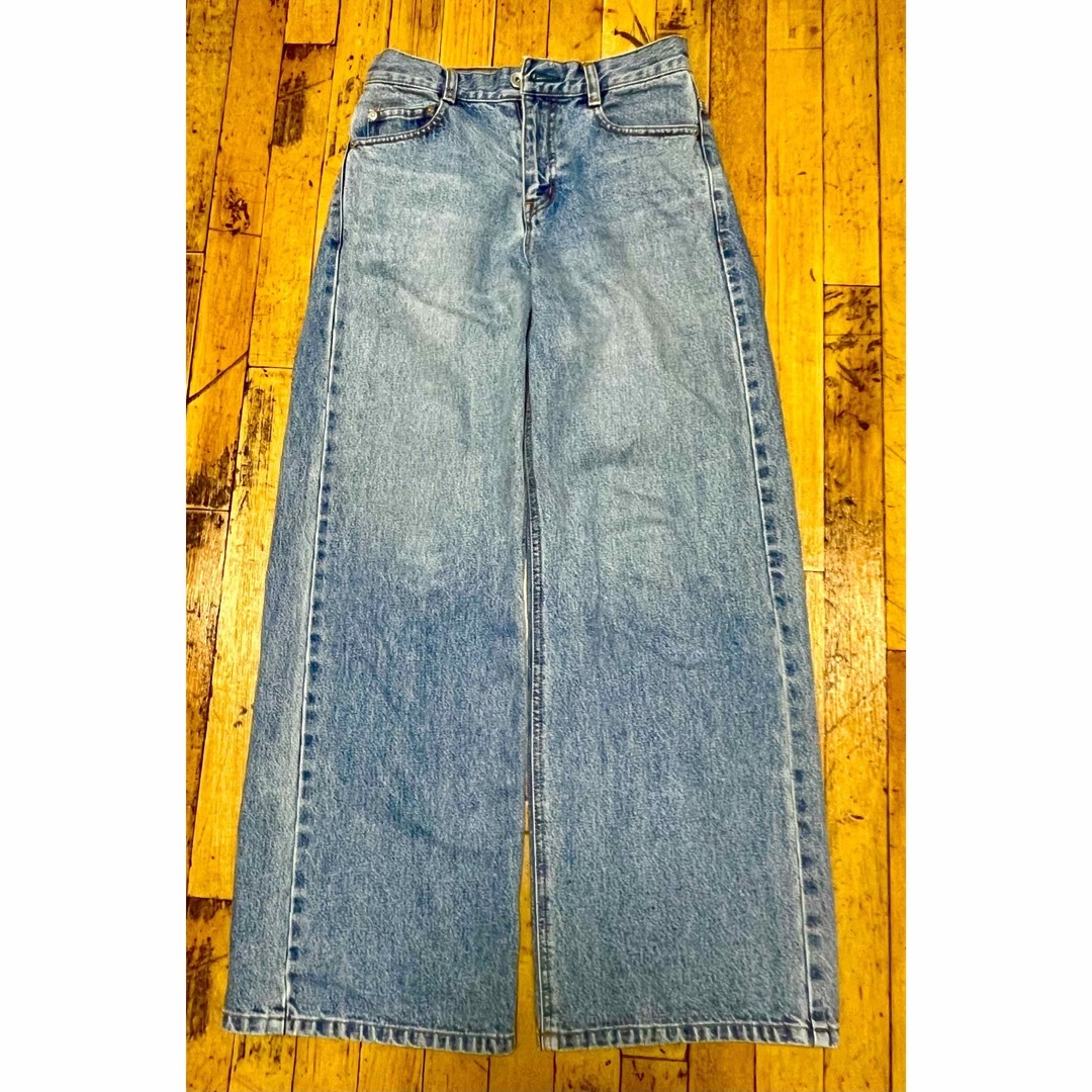 DEUXIEME CLASSE(ドゥーズィエムクラス)のタイムセール【美品】ドゥーズィエムクラス　Loose Jeans 34 レディースのパンツ(デニム/ジーンズ)の商品写真