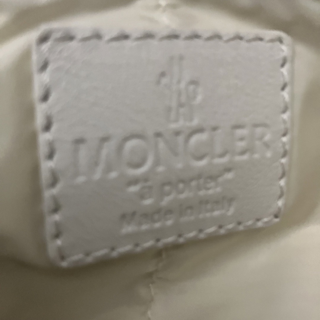 MONCLER(モンクレール)の◎備品付き　MONCLER モンクレール　レザー　エナメル　トートバッグ メンズのバッグ(トートバッグ)の商品写真