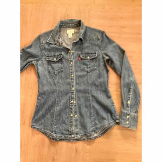 リーバイス(Levi's)のLeVIS リーバイス　レディースダンガリーシャツ(シャツ/ブラウス(長袖/七分))