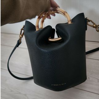 チャールズアンドキース(Charles and Keith)の◇黒猫様専用◇　Charles＆Keith　ショルダーバッグ(ショルダーバッグ)