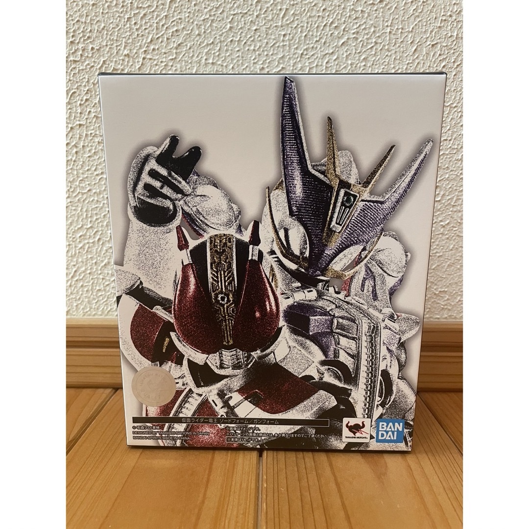 S.H. Figuarts(真骨彫製法)仮面ライダー電王 ソード/ガンフォーム S.H. Figuarts(真骨彫製法)仮面ライダー電王 ソード/ガンフォーム