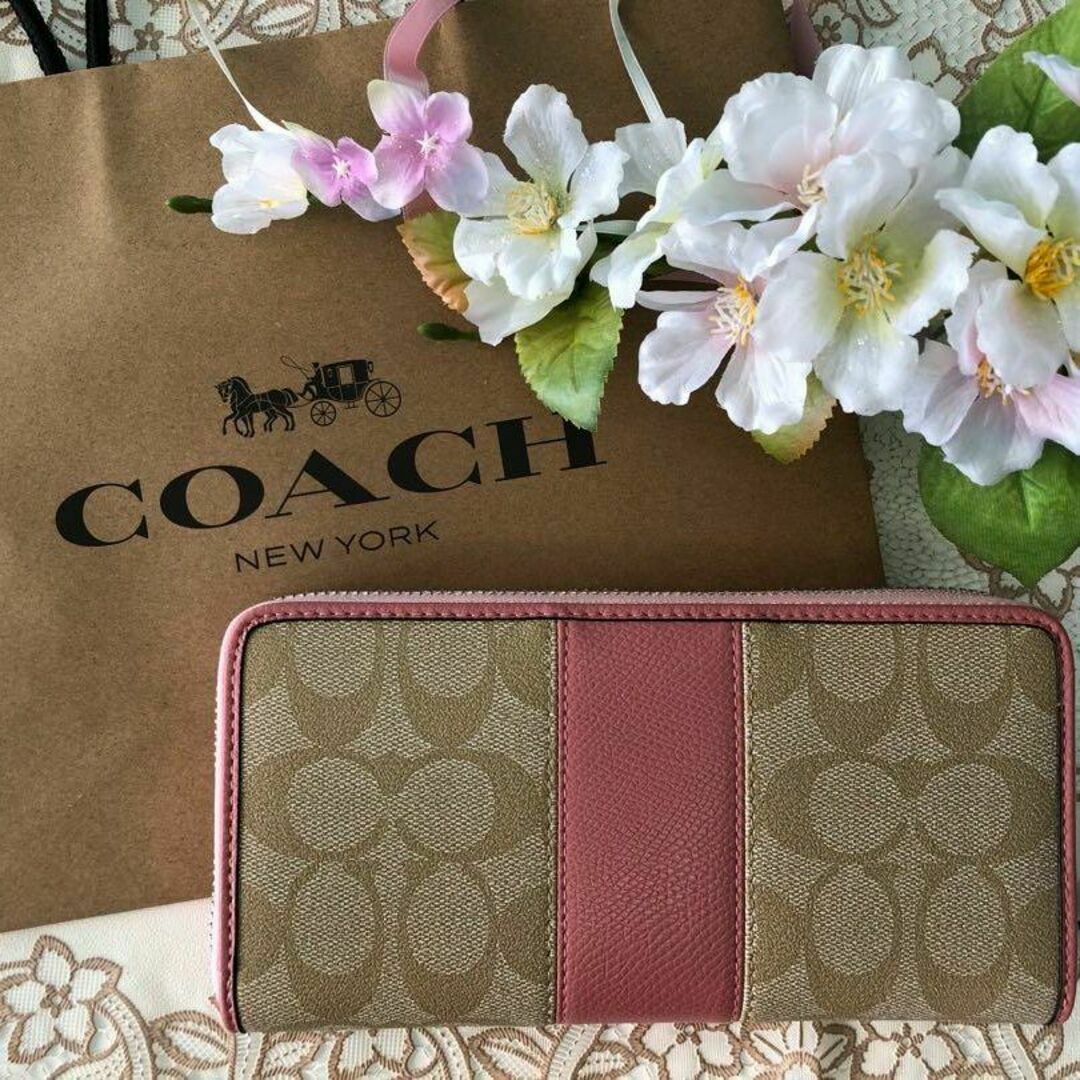 COACH シグネチャー ピンク ストライプ レディースのファッション小物(財布)の商品写真