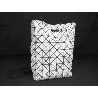 イッセイミヤケ(ISSEY MIYAKE)の■新品同様■ BAO BAO ISSEY MIYAKE バオバオイッセイミヤケ WRING PVC 巾着型 リュックサック バックパック ホワイト系 FC0227 (その他)