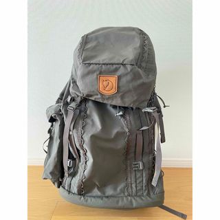 フェールラーベン(FJALL RAVEN)のフェールラーベン バックパック リュック Singi 48/サイドポケット付き(バッグパック/リュック)