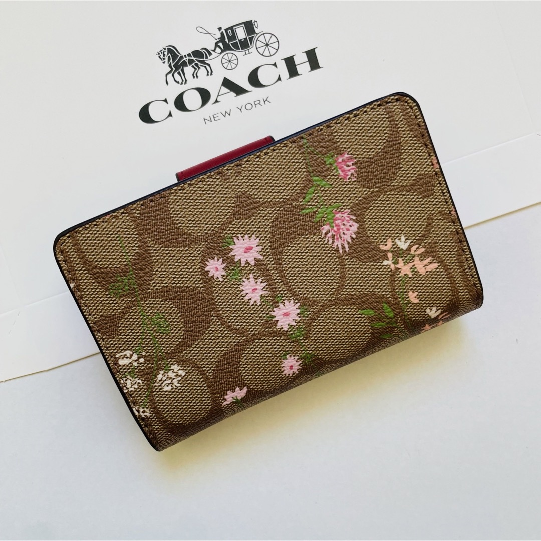 coach 財布 新商品コーチ折りたたみミニ 財布 レディースのブラウン色 coach 財布 新商品コーチ折りたたみミニ 財布 レディースのブラウン色