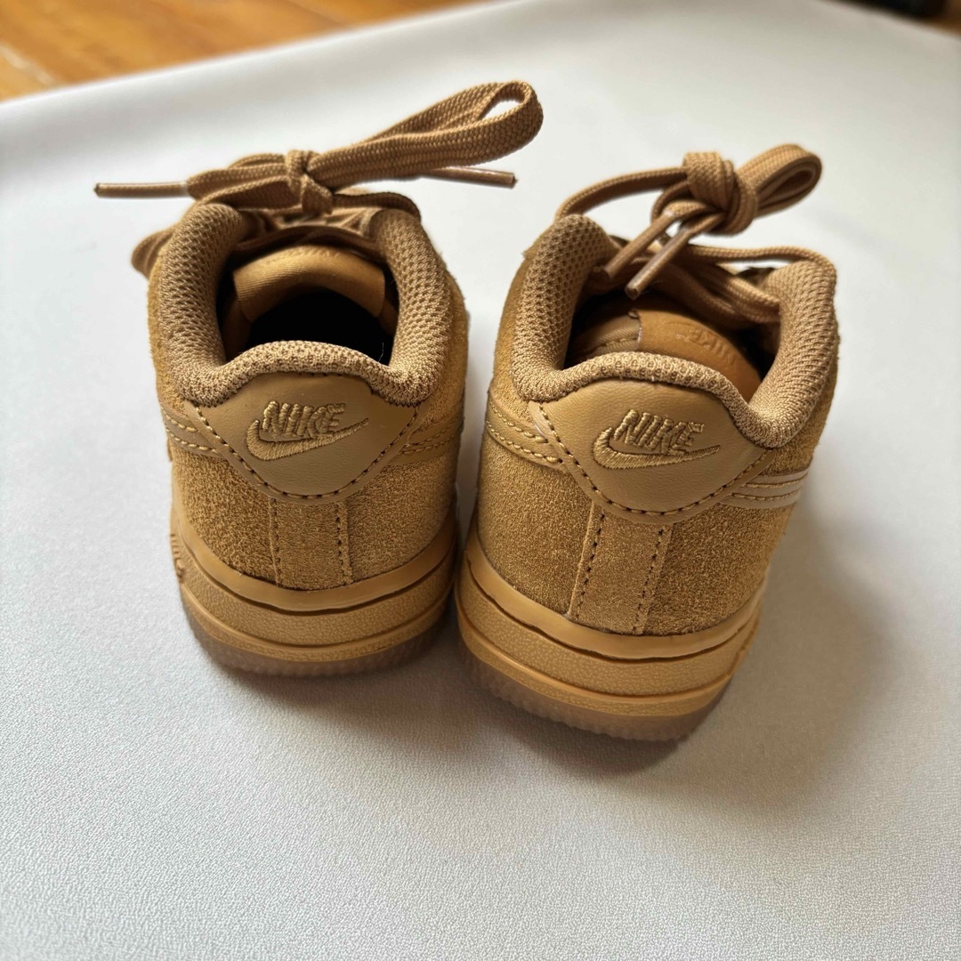 NIKE(ナイキ)のNIKE AIR FORCE 1 LV8 3 TD WHEAT 12cm キッズ/ベビー/マタニティのベビー靴/シューズ(~14cm)(スニーカー)の商品写真