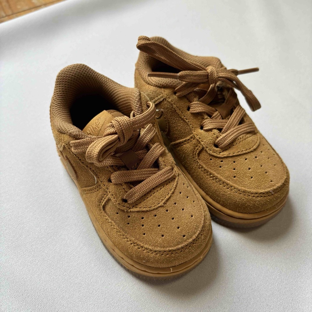 NIKE(ナイキ)のNIKE AIR FORCE 1 LV8 3 TD WHEAT 12cm キッズ/ベビー/マタニティのベビー靴/シューズ(~14cm)(スニーカー)の商品写真